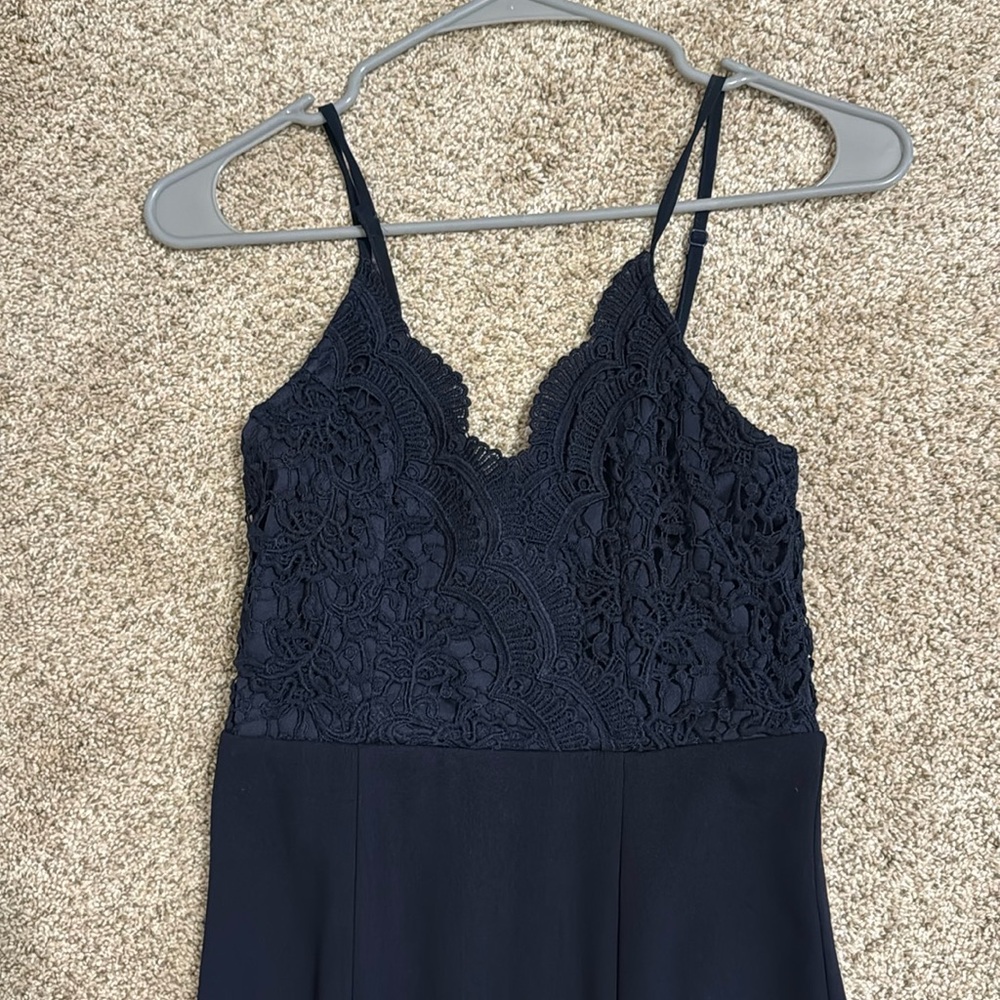 Lulus prom / wedding dress size small. Only worn once . Navy